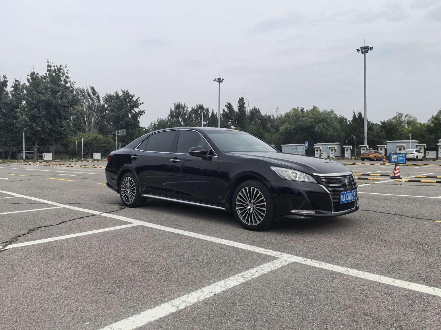 Toyota Crown 2018 2.0T Sport