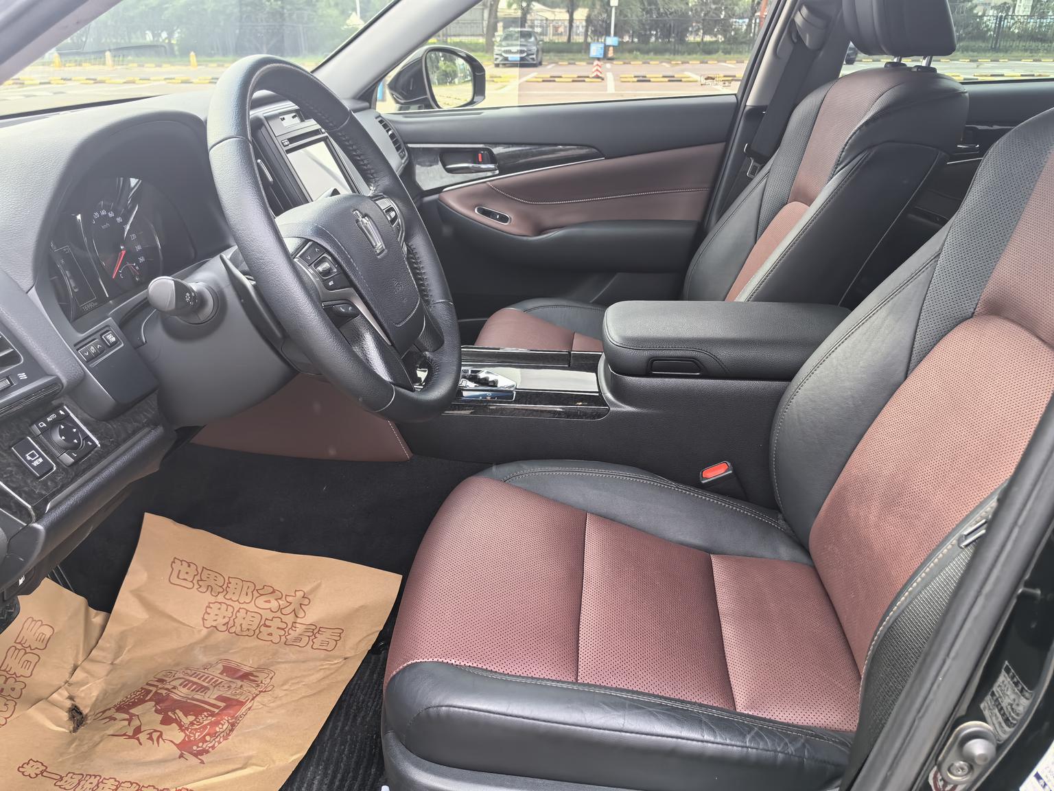 Toyota Crown 2018 2.0T Sport