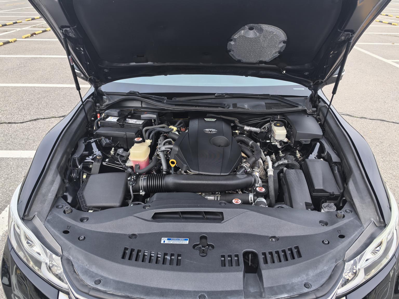 Toyota Crown 2018 2.0T Sport