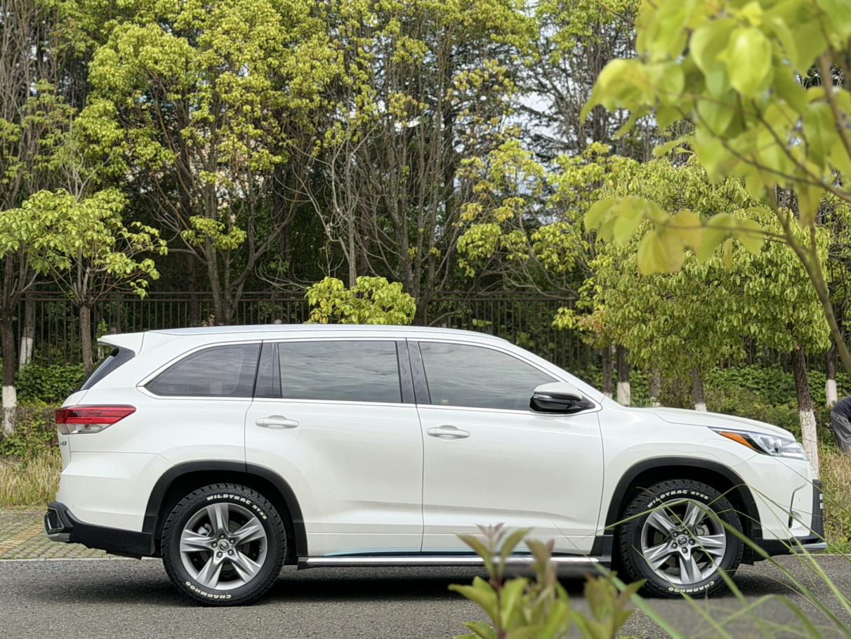 Toyota Highlander 2018 2.0T 4WD Luxury 7 seat China V