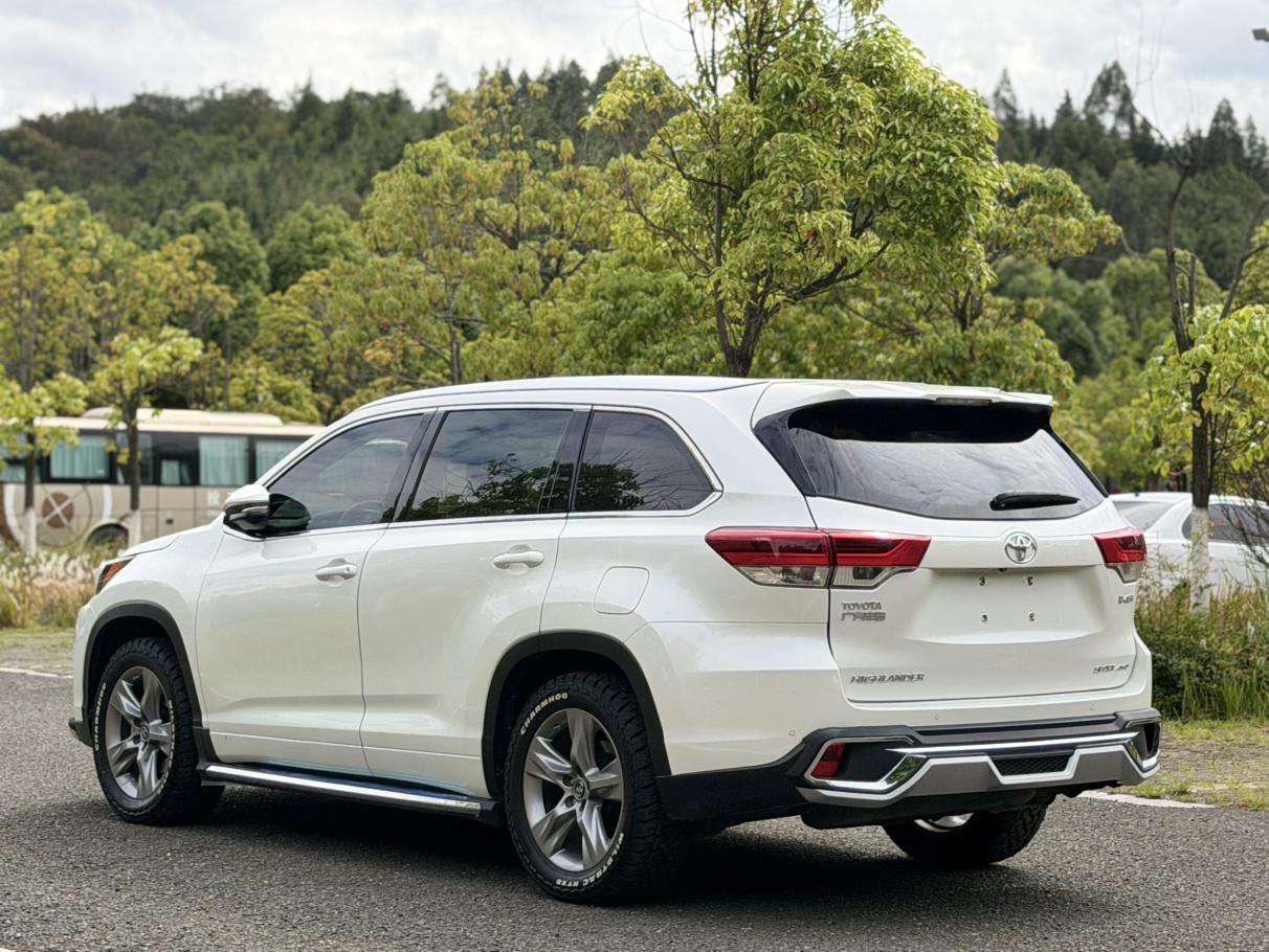 Toyota Highlander 2018 2.0T 4WD Luxury 7 seat China V