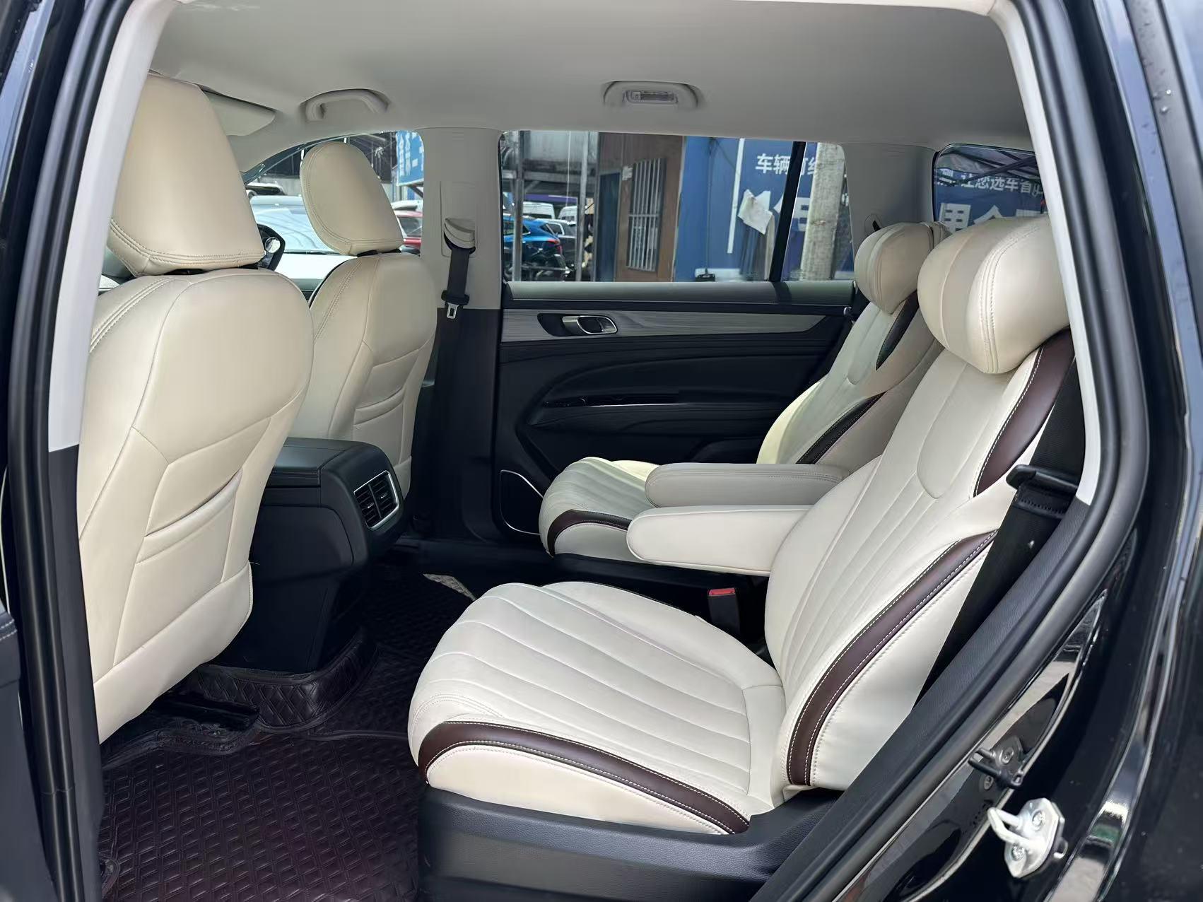 Ford 2023 EcoBoost 225 6 seat