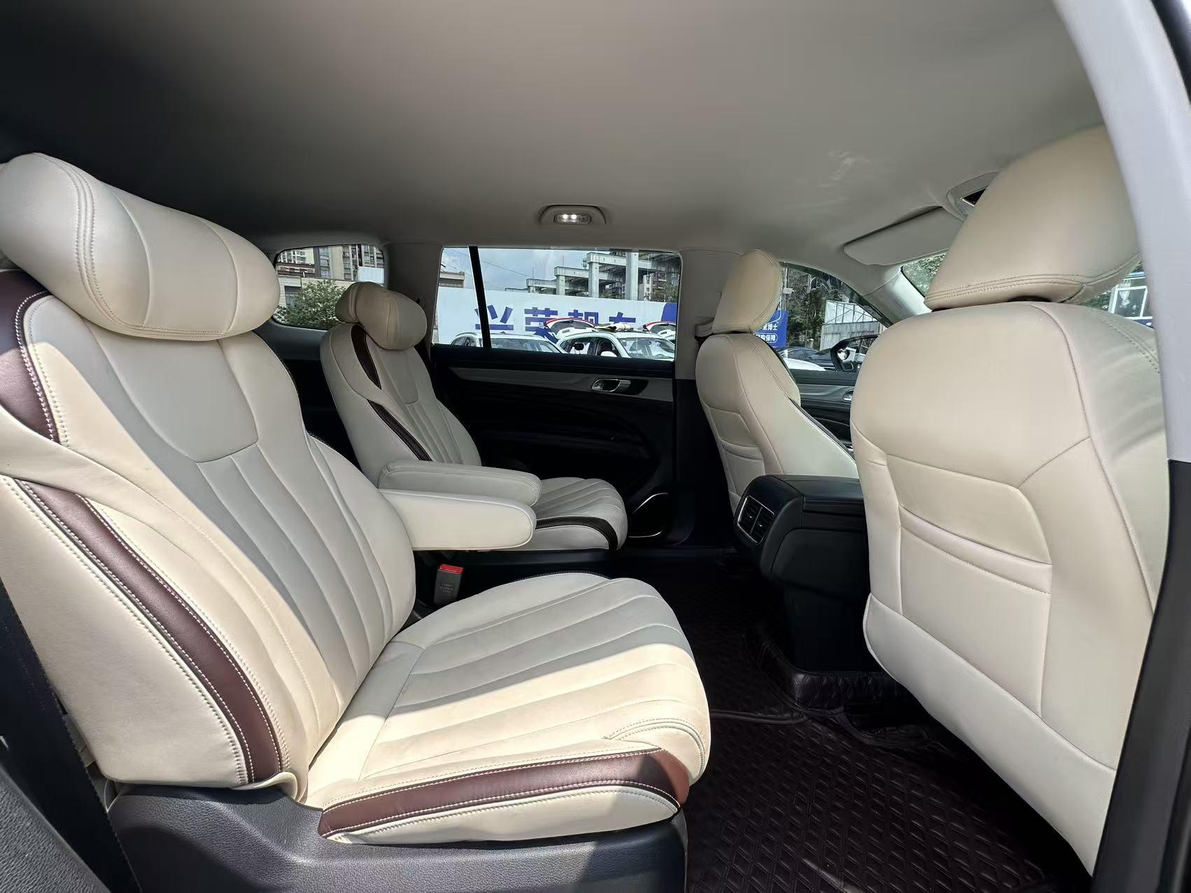 Ford 2023 EcoBoost 225 6 seat