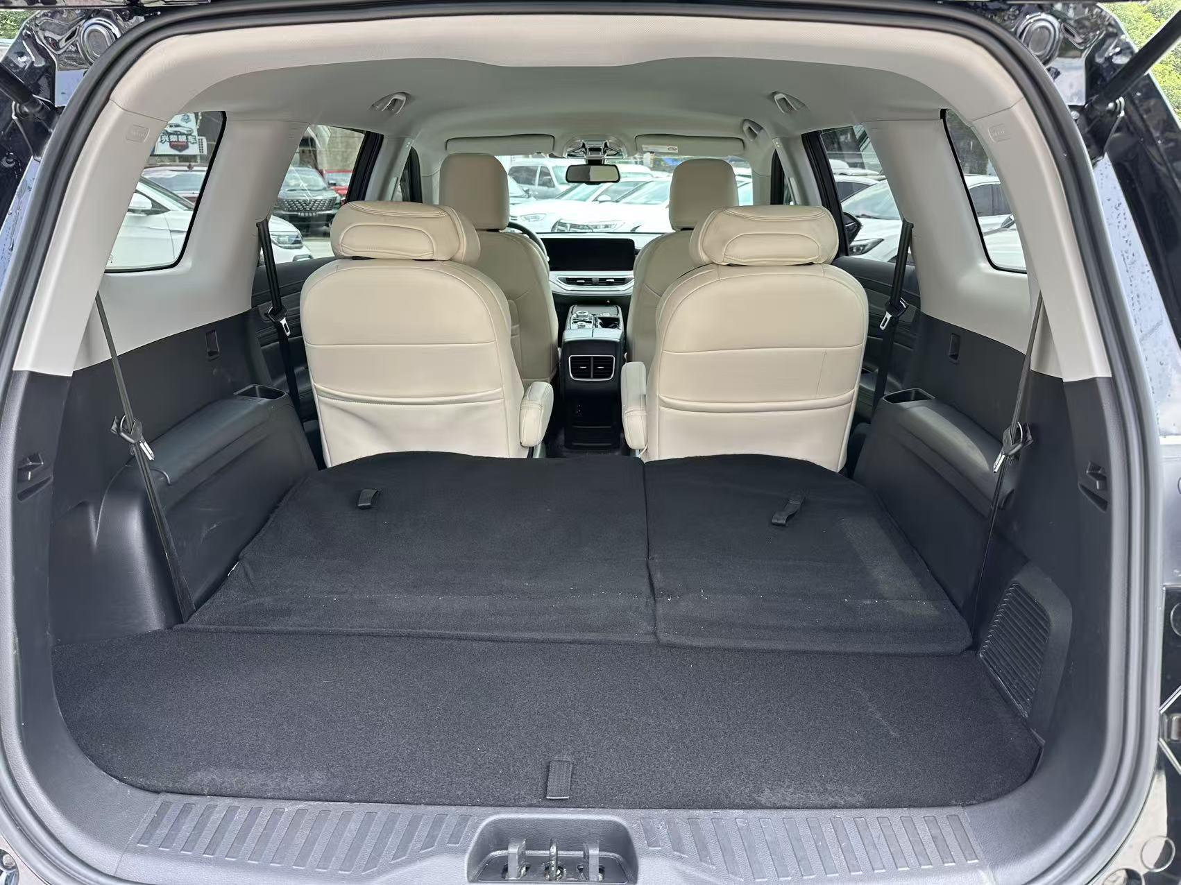 Ford 2023 EcoBoost 225 6 seat