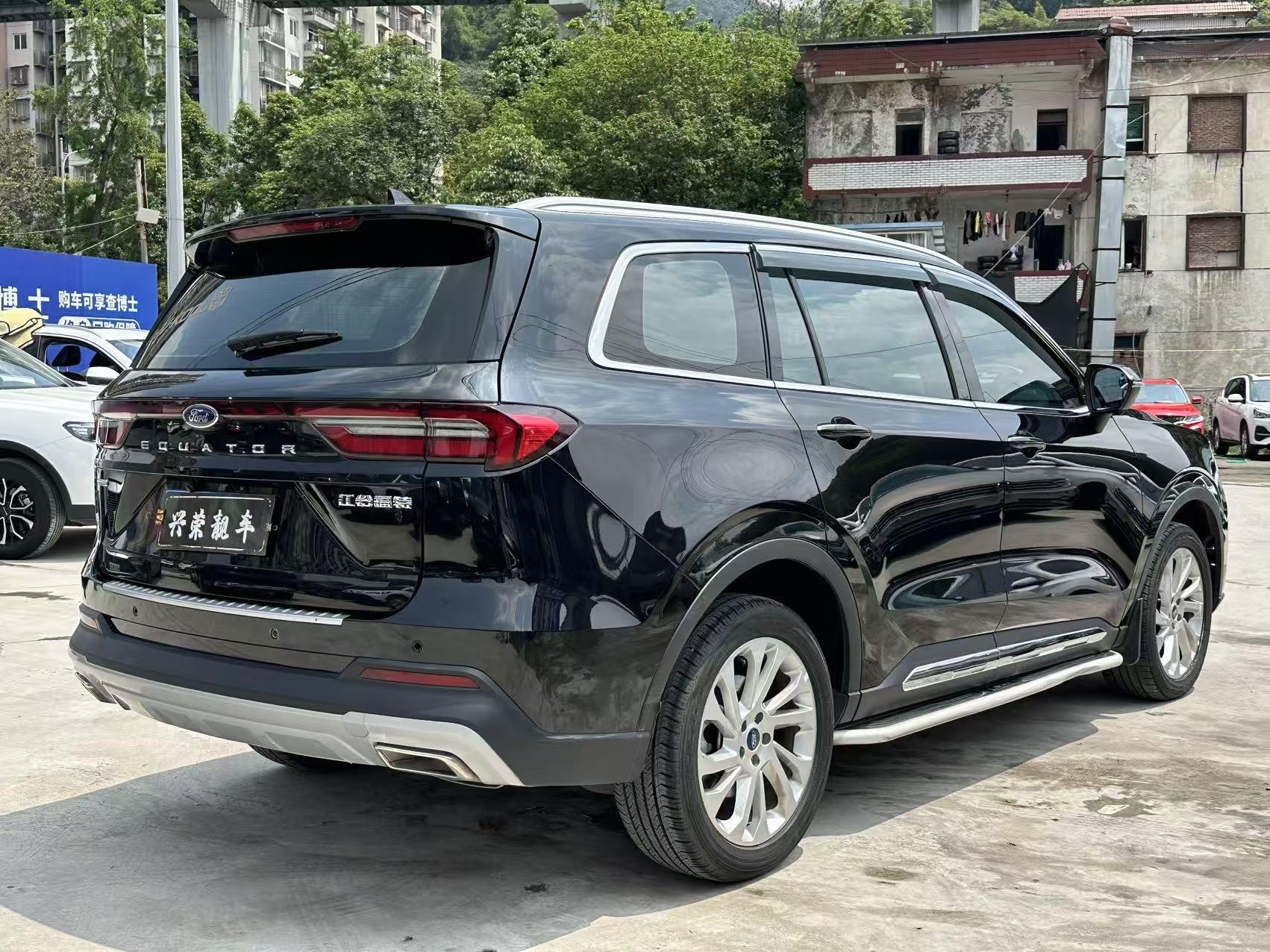 Ford 2023 EcoBoost 225 6 seat