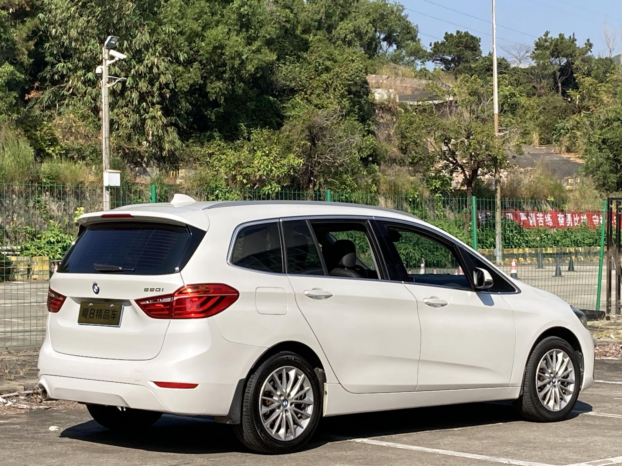 BMW 2 Series Gran Tourer 2019 220i Leading