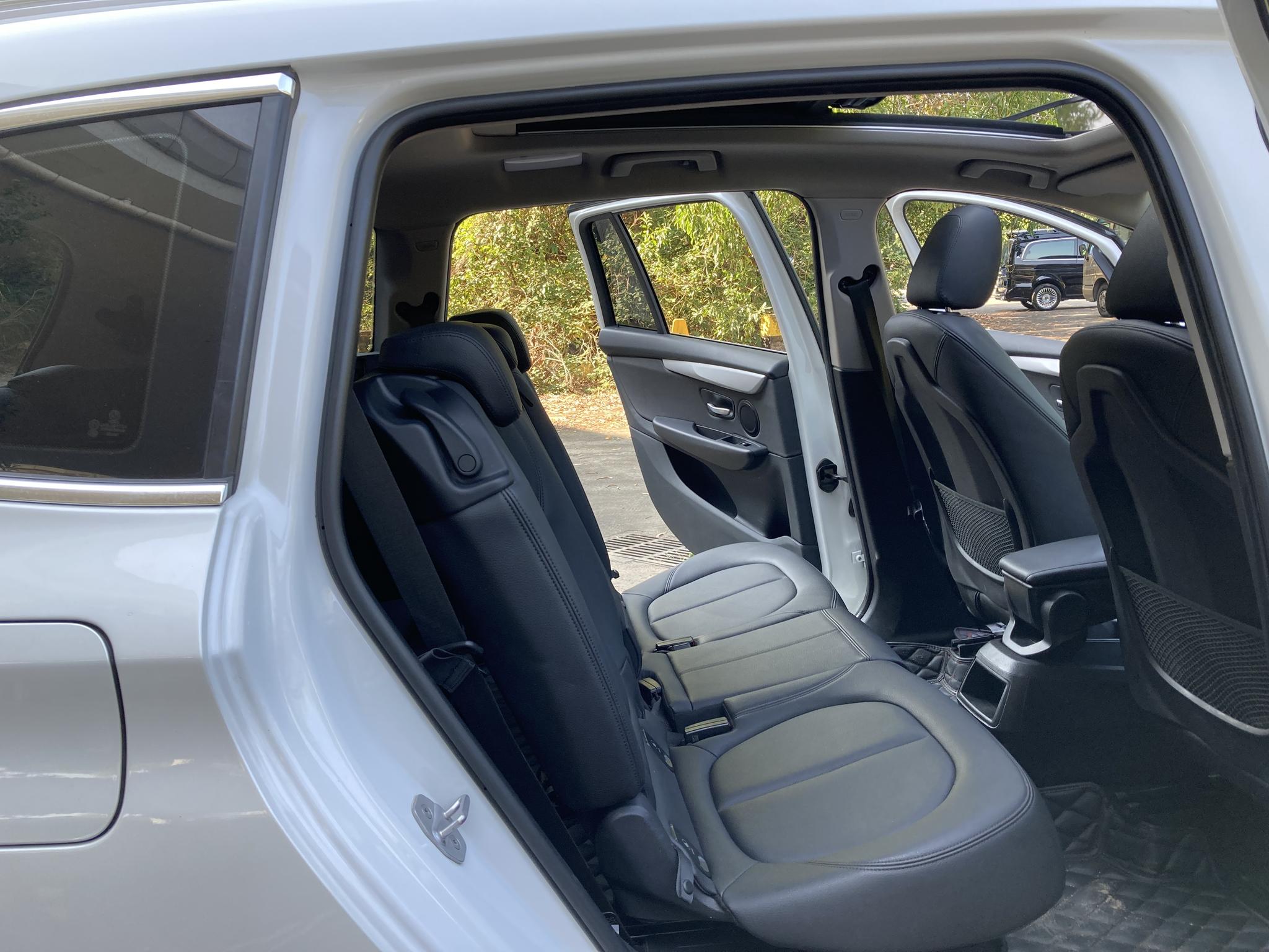 BMW 2 Series Gran Tourer 2019 220i Leading