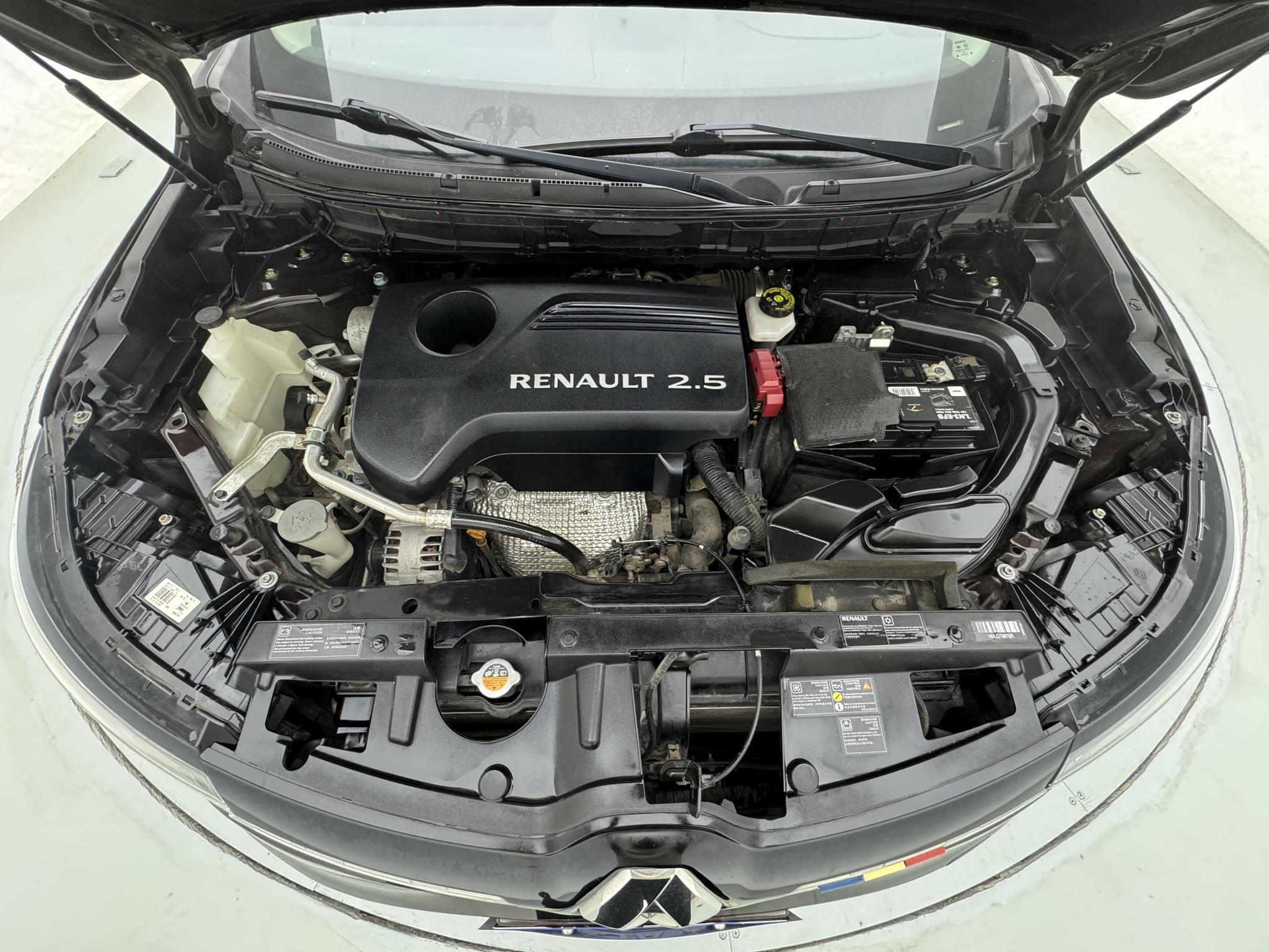Renault 2018 2.5L 2WD Premium