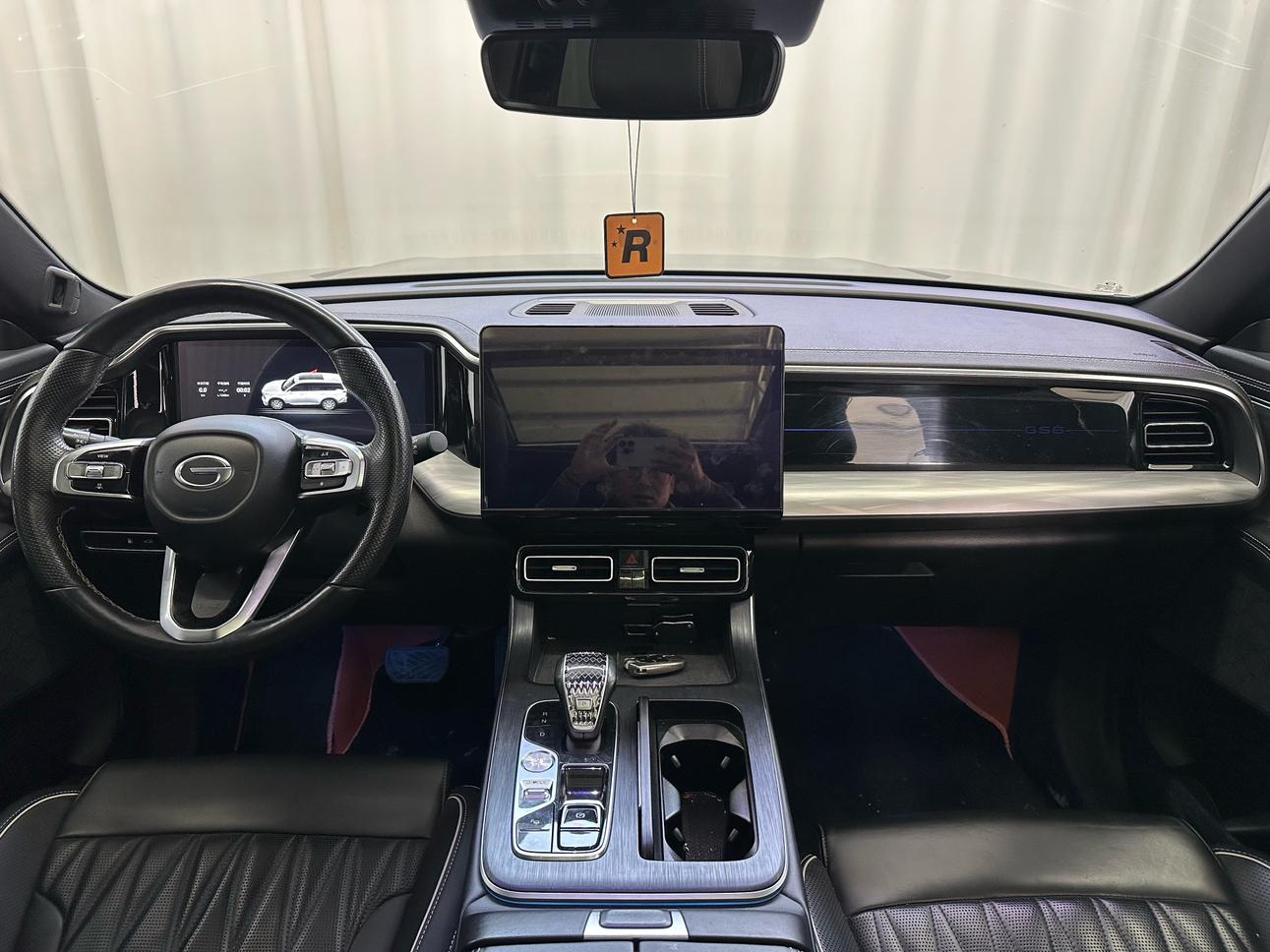 GAC Trumpchi Trumpchi GS8 2022 Series 2.0TGDI 2WD Premium 7 seat