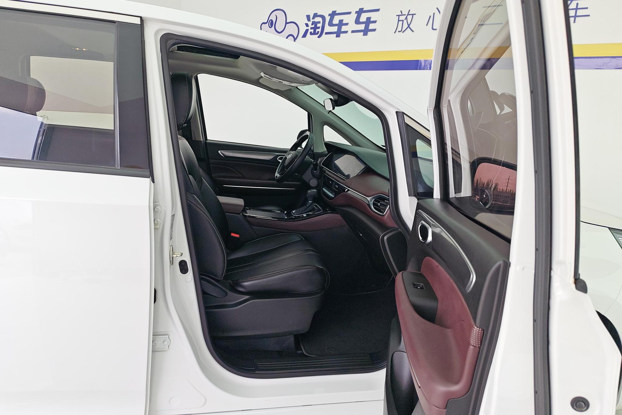 GAC Trumpchi Trumpchi M6 2023 PRO 270T WDCT Luxury