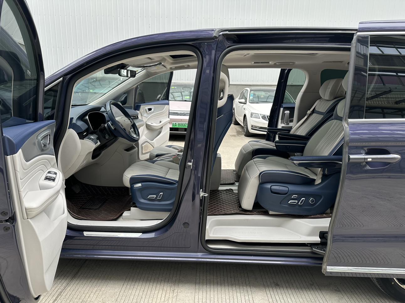 Roewe iMAX8 2022 400TGI Supreme