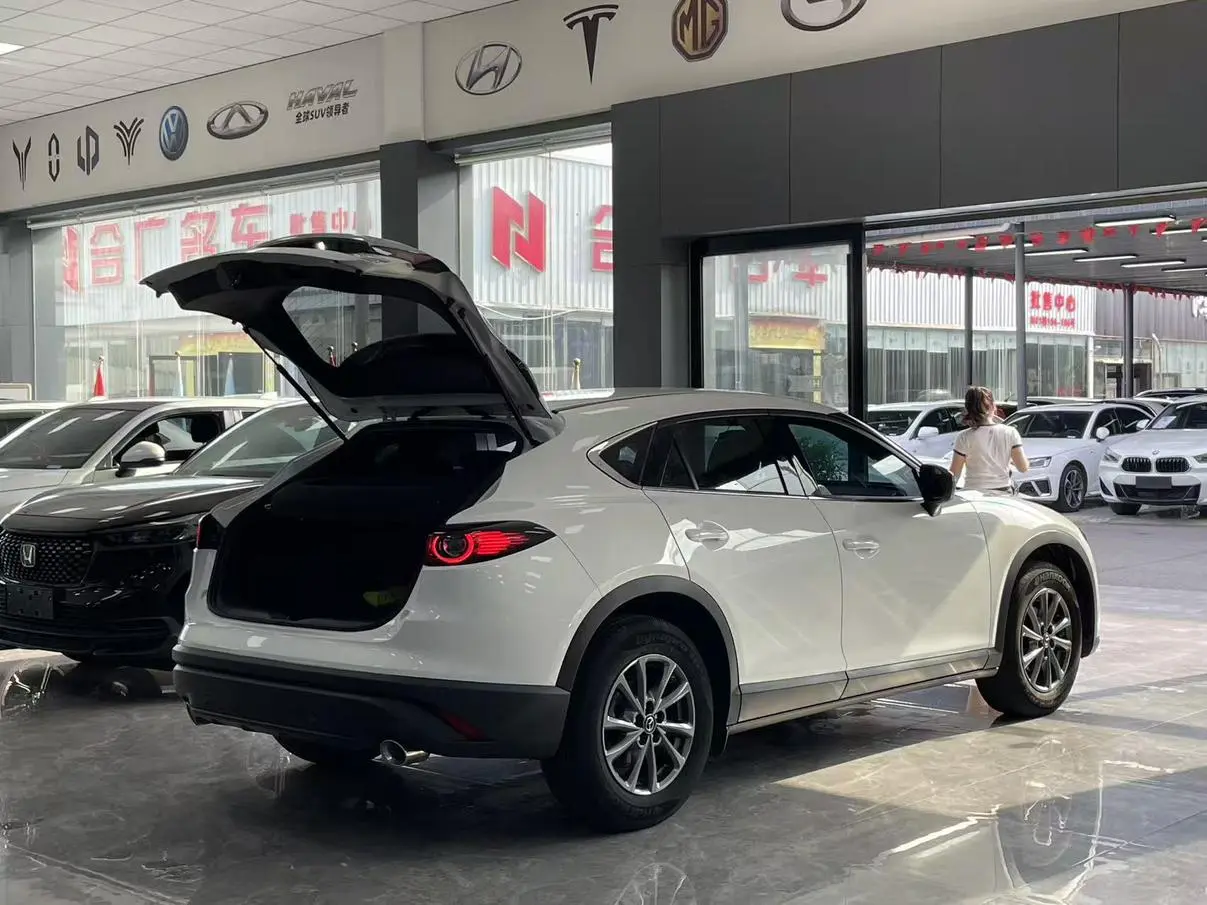 Mazda CX-4 2021 2.0L 2WD Blue Sky