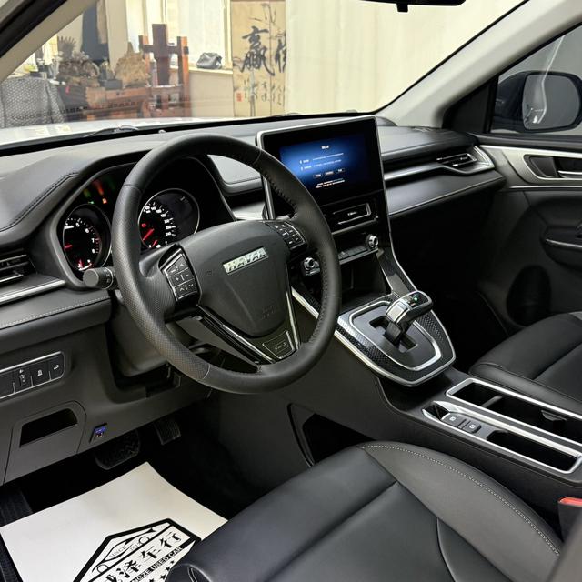 Haval M6 2023 PLUS 1.5T DCT Luxury Connected