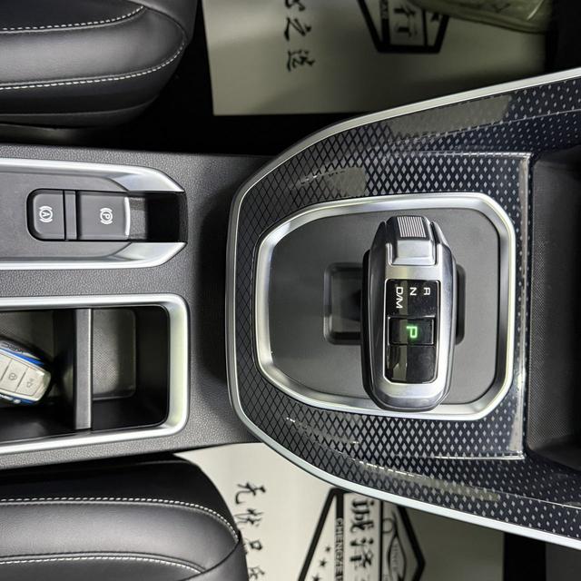 Haval M6 2023 PLUS 1.5T DCT Luxury Connected
