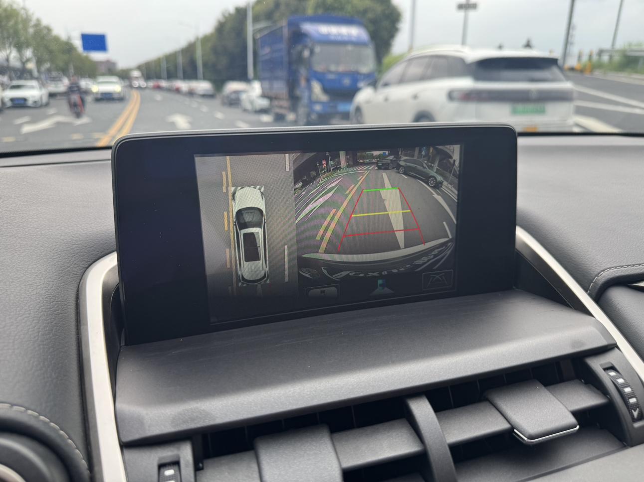 Lexus NX 2020 200 China VI