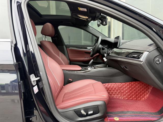 BMW 5 Series 2021 525Li M Sport Package