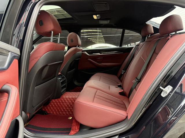 BMW 5 Series 2021 525Li M Sport Package