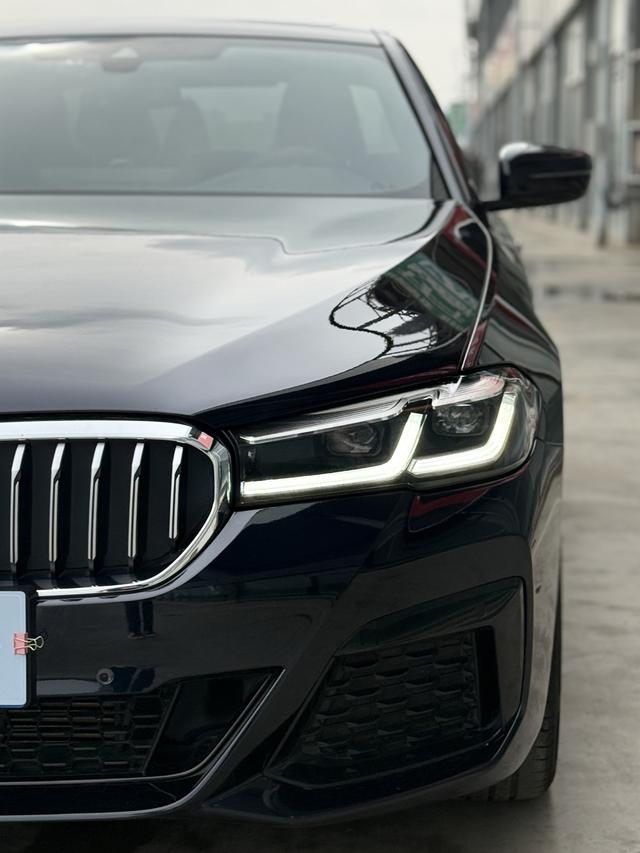 BMW 5 Series 2021 525Li M Sport Package
