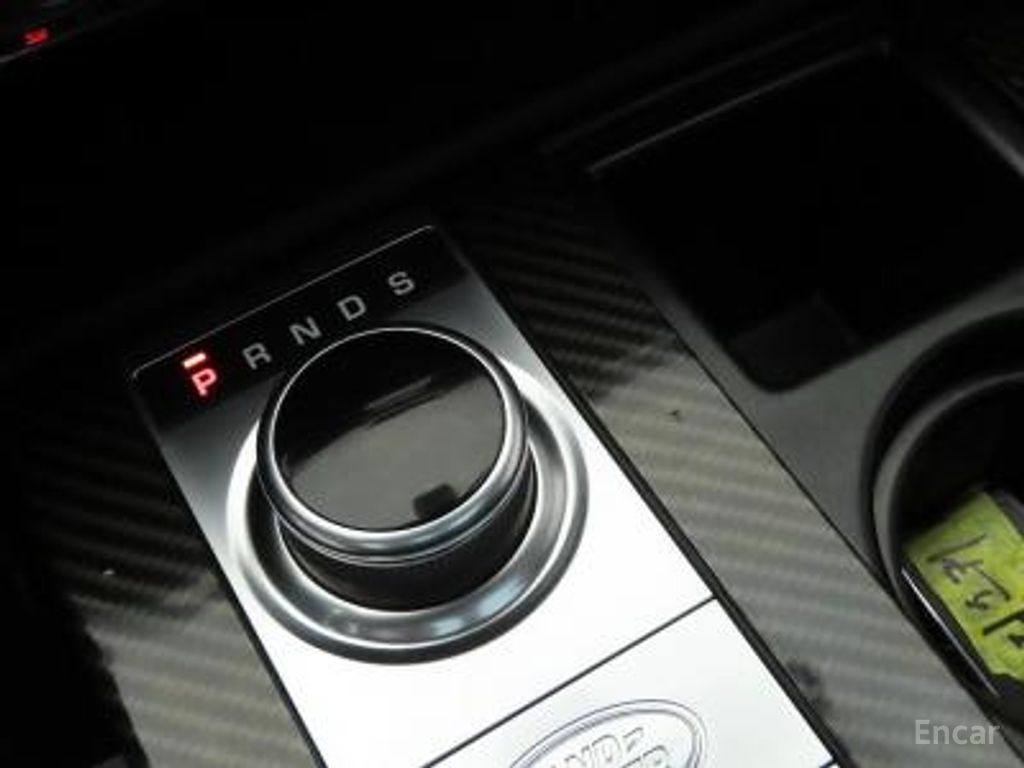 Land Rover Discovery 5 2.0 SD4 SE 2019