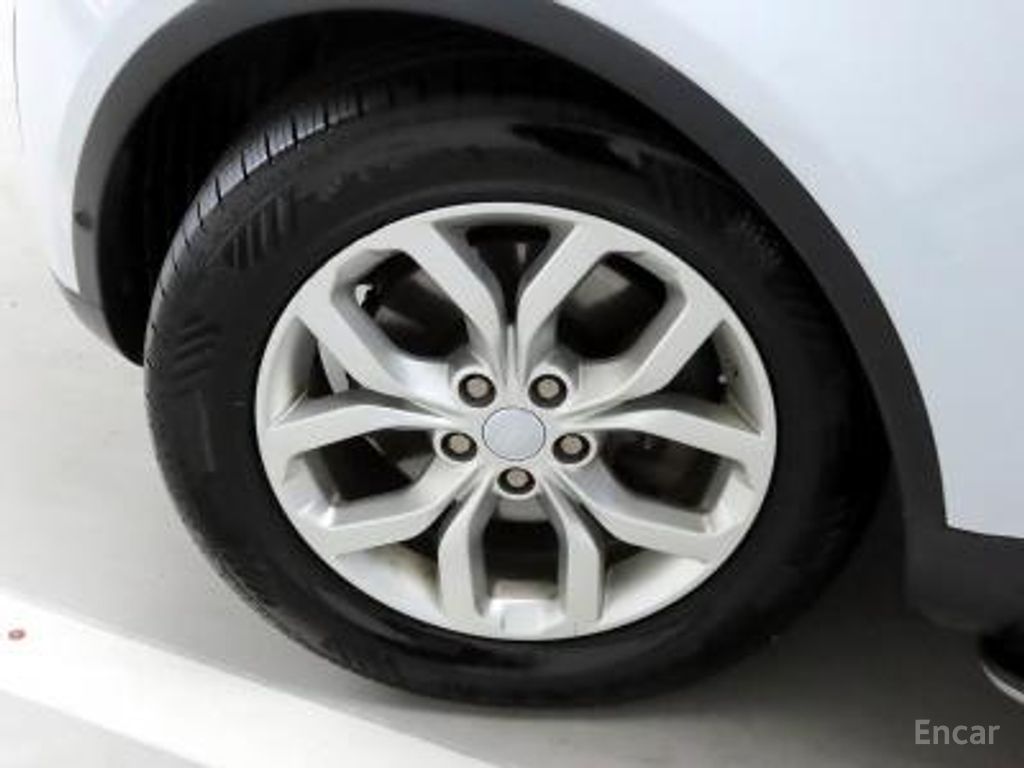 Land Rover Discovery 5 2.0 SD4 SE 2019