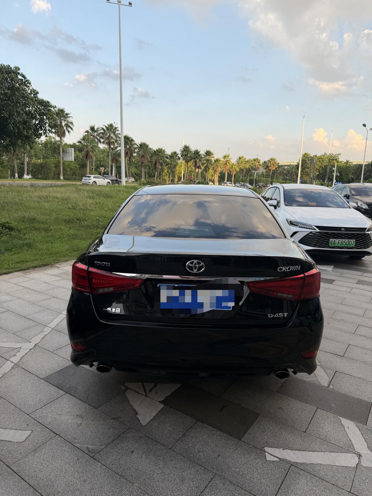 Toyota Crown 2018 2.0T Fashion