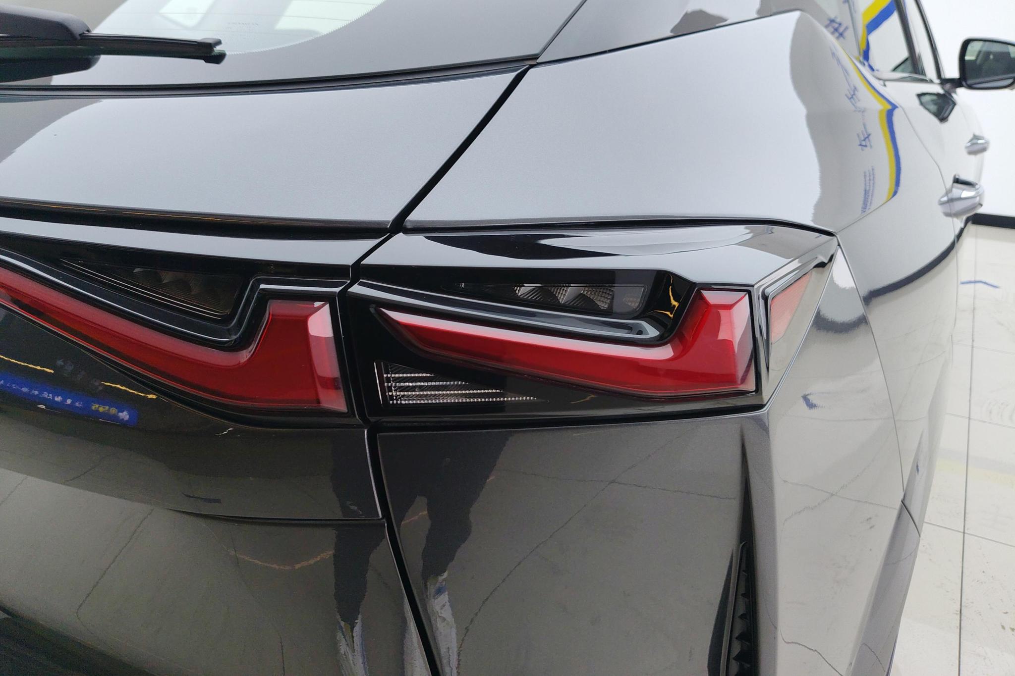 Changan Oshan Z6 2023 Blue Whale 1.5T DCT Smart Leading