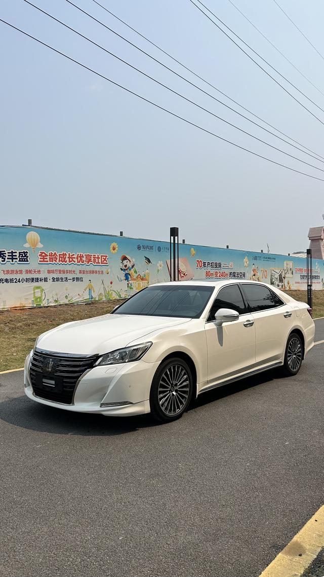 Toyota Crown 2018 2.0T Sport