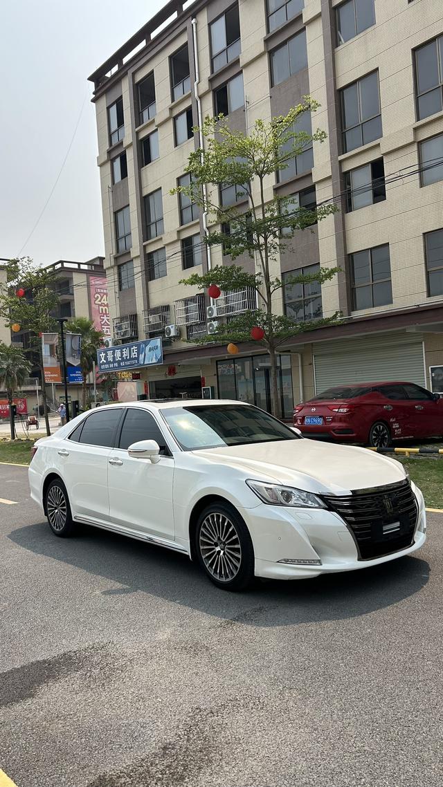 Toyota Crown 2018 2.0T Sport
