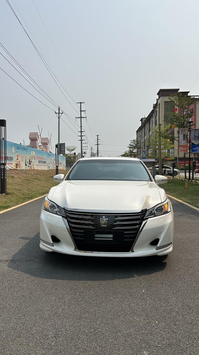 Toyota Crown 2018 2.0T Sport