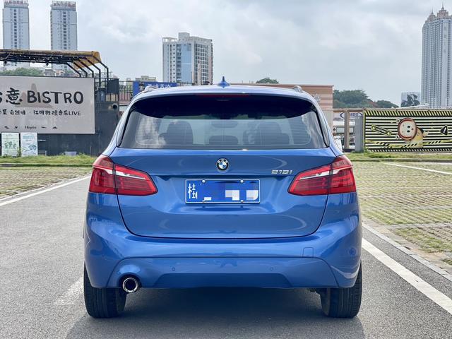 BMW 2 Series Wagon 2018 218i Fashion