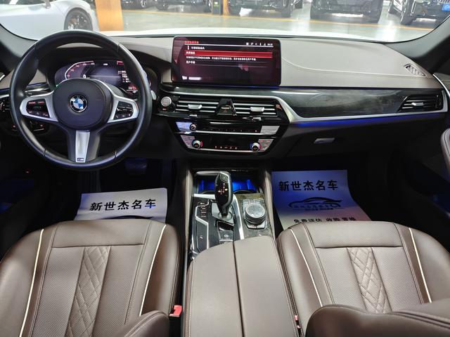 BMW 5 Series 2021 525Li M Sport Package