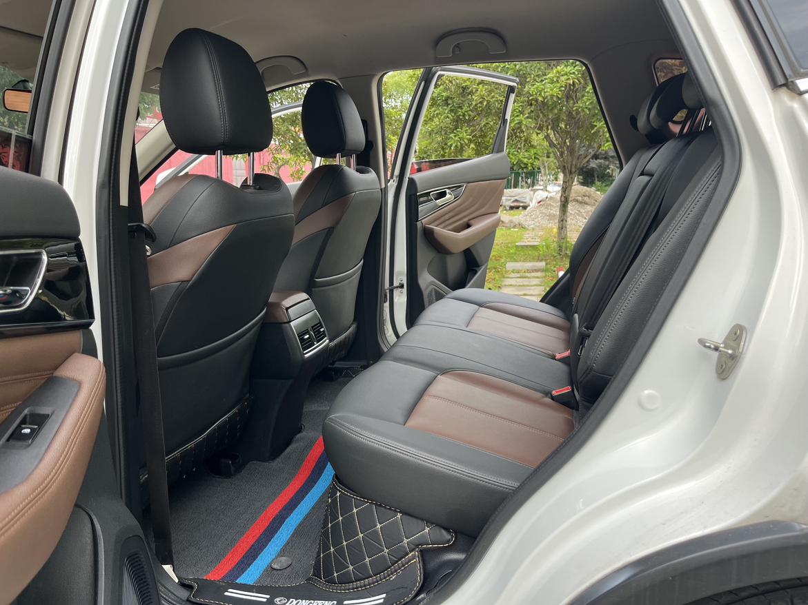 Dongfeng Aeolus AX7 2018 Classic 1.6T Auto Elite
