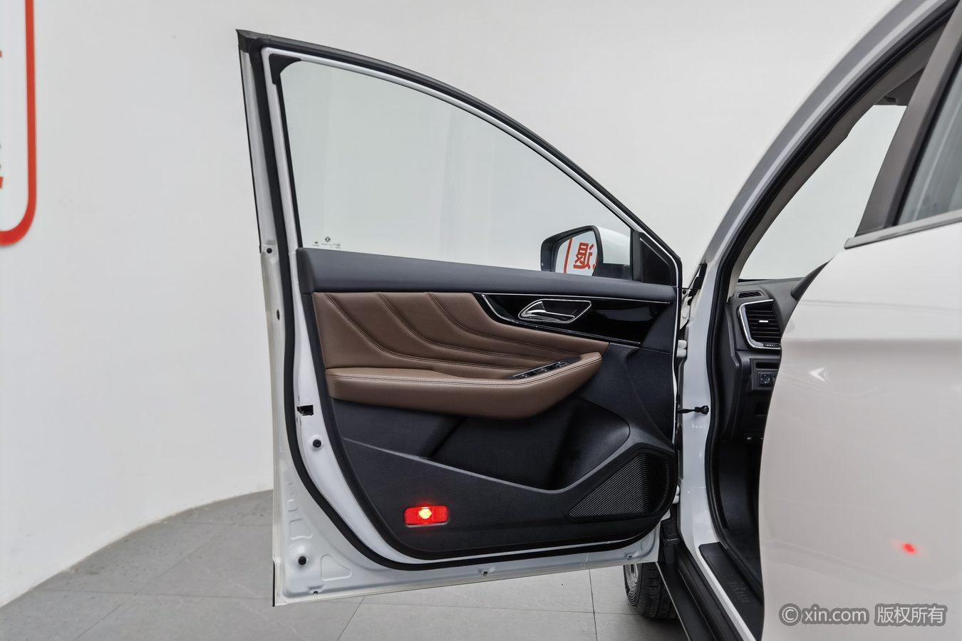 Dongfeng Aeolus AX7 2018 Classic 1.6T Auto Luxury