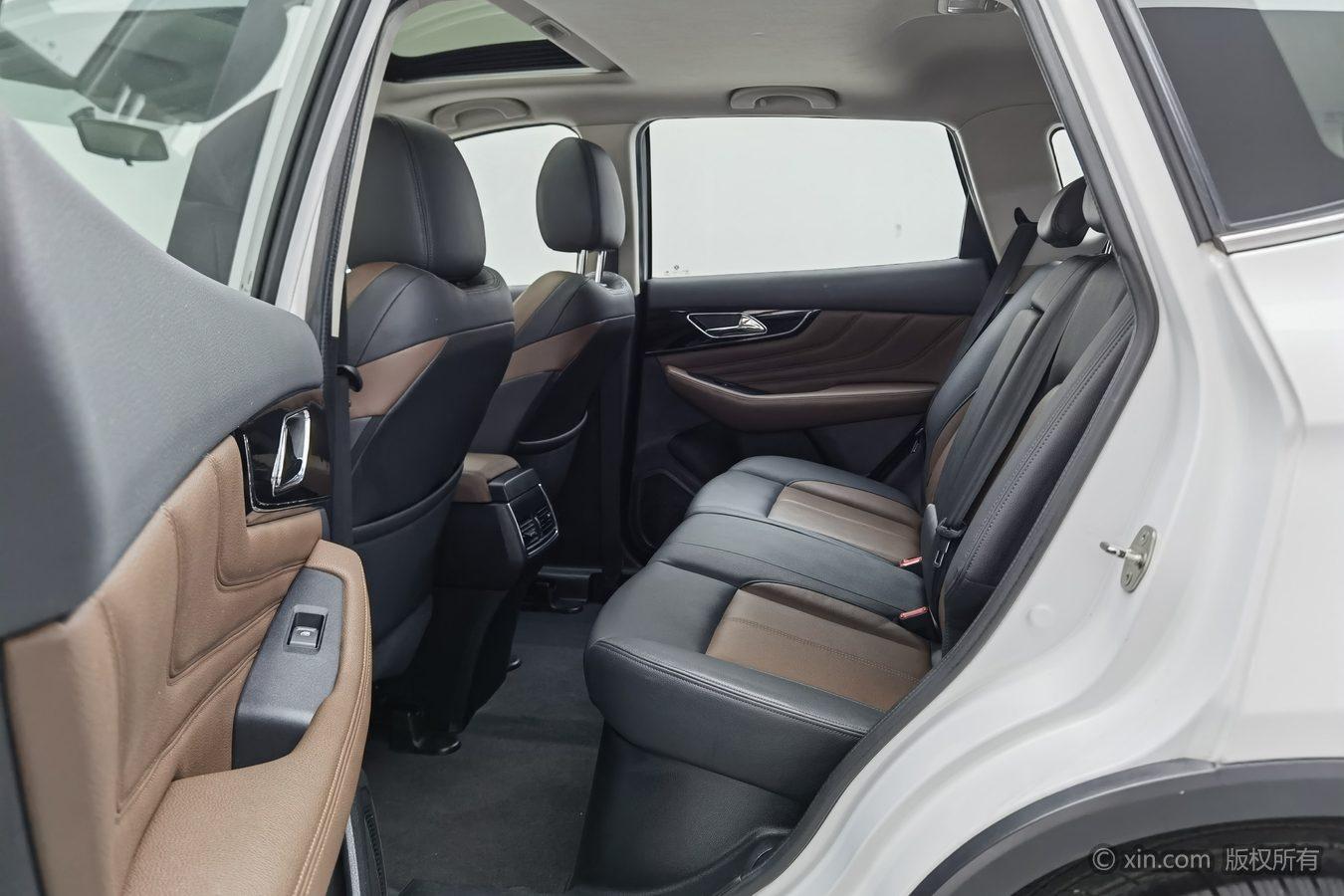 Dongfeng Aeolus AX7 2018 Classic 1.6T Auto Luxury