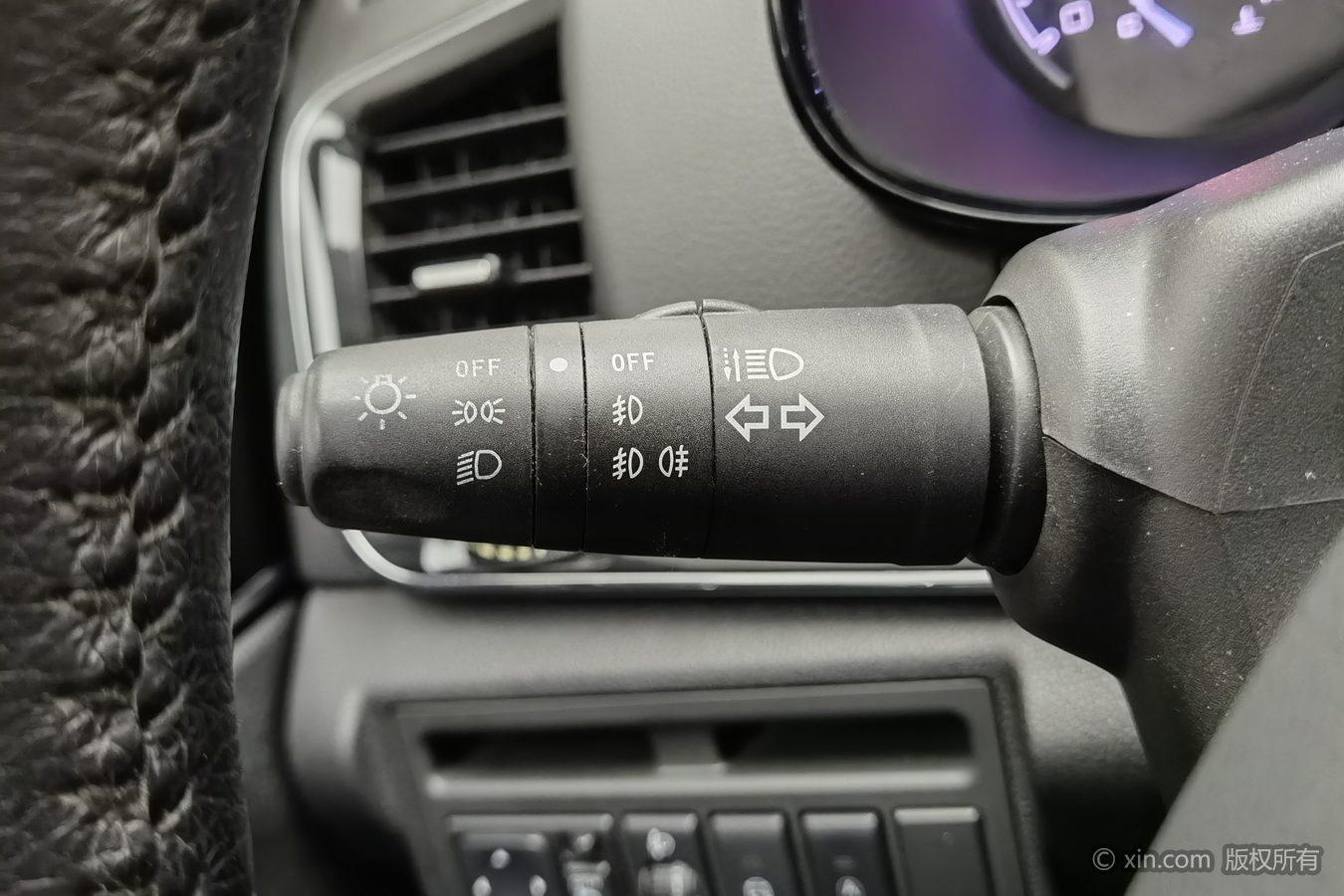 Dongfeng Aeolus AX7 2018 Classic 1.6T Auto Luxury