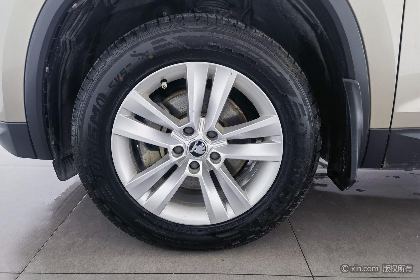 Skoda 2019 TSI330 5 seat 2WD Standard China VI