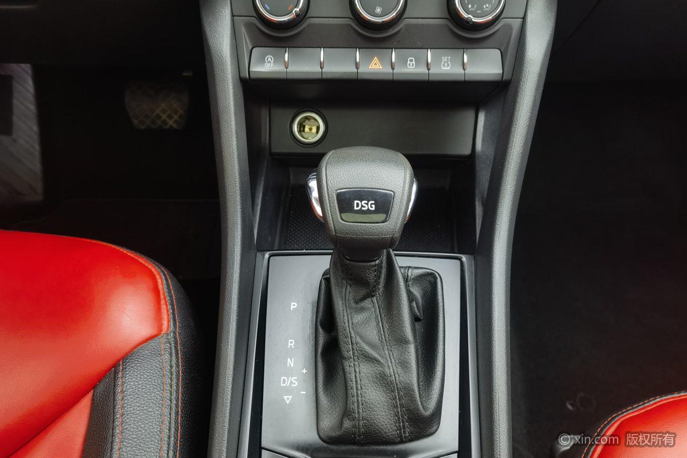 Skoda 2019 TSI330 5 seat 2WD Standard China VI