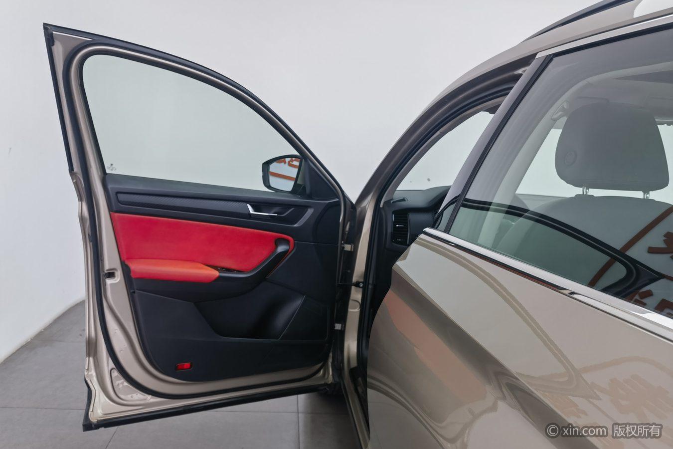 Skoda 2019 TSI330 5 seat 2WD Standard China VI
