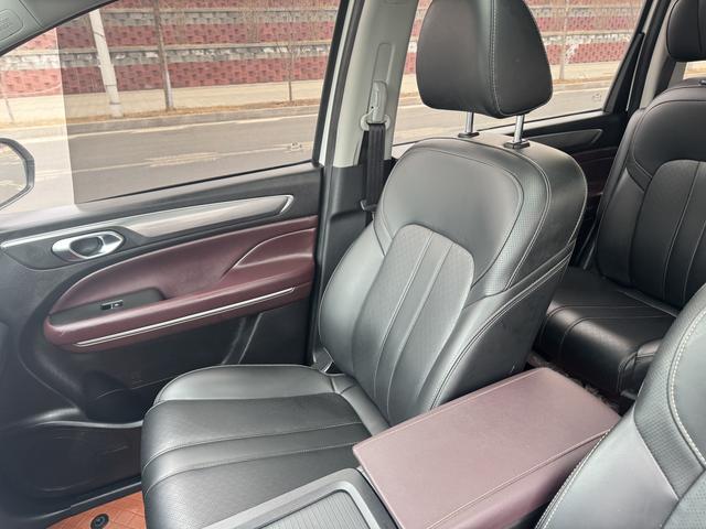 GAC Trumpchi Trumpchi M6 2021 270T Auto Luxury 7 seat