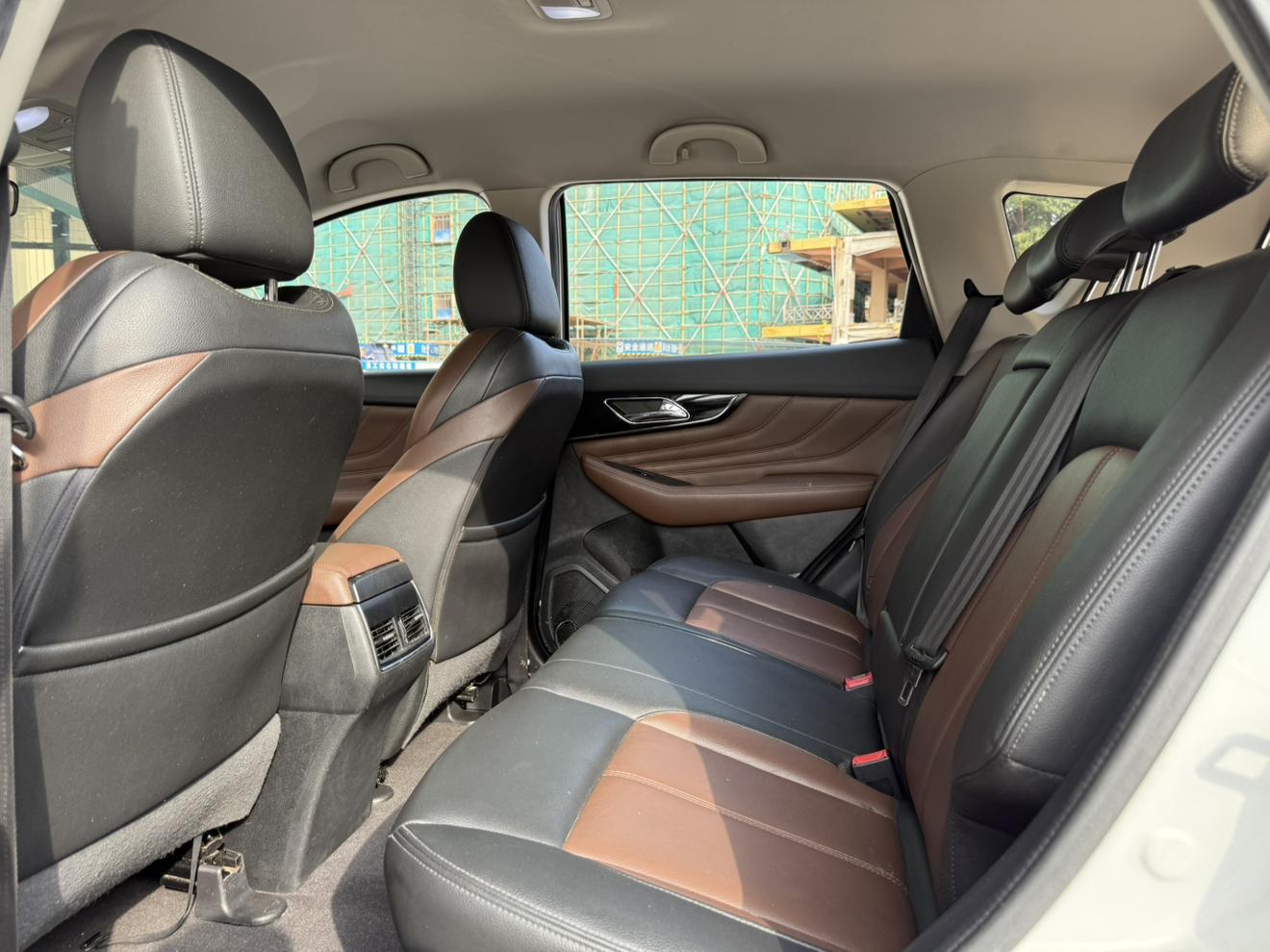 Dongfeng Aeolus AX7 2018 Classic 1.6T Auto Elite