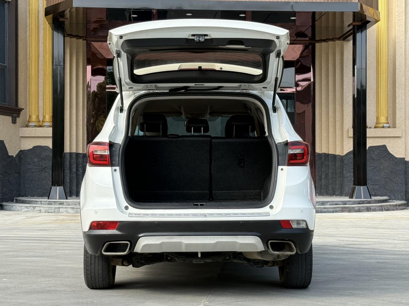 Dongfeng Aeolus AX7 2018 Classic 1.6T Auto Elite