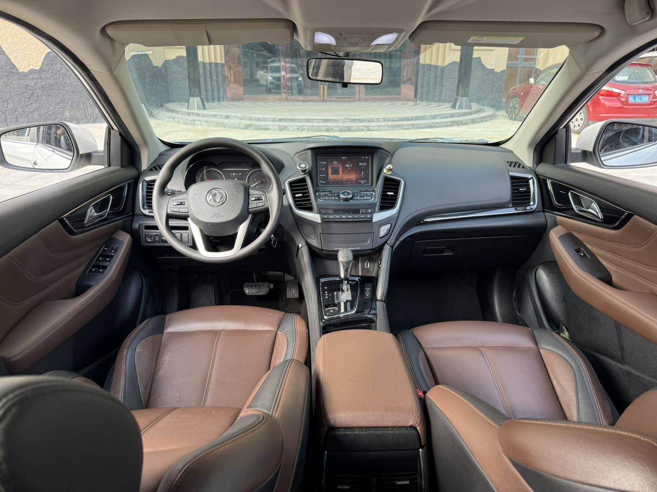 Dongfeng Aeolus AX7 2018 Classic 1.6T Auto Elite