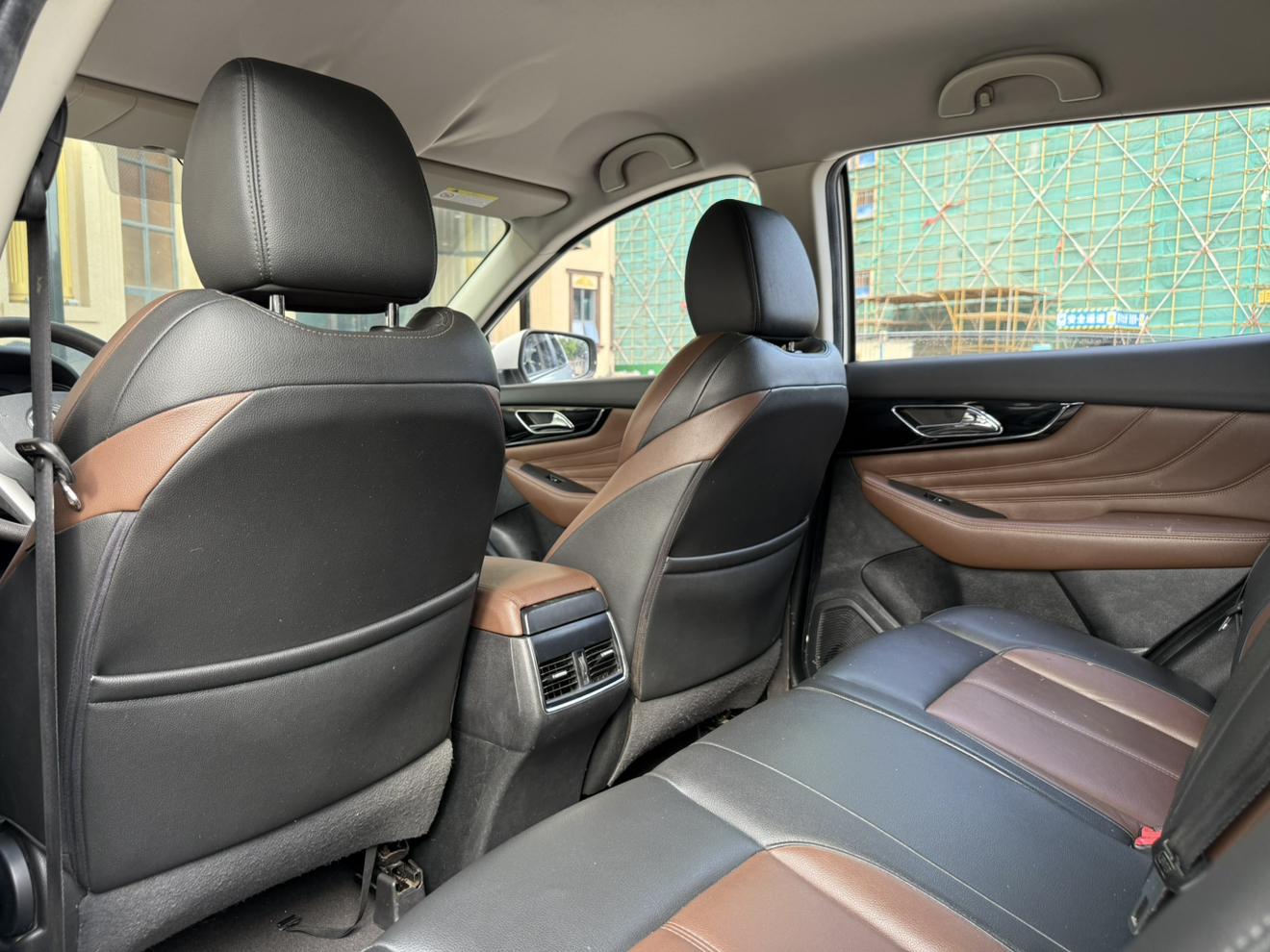 Dongfeng Aeolus AX7 2018 Classic 1.6T Auto Elite