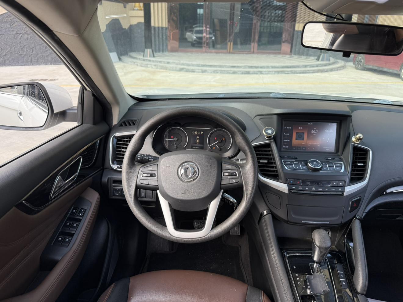 Dongfeng Aeolus AX7 2018 Classic 1.6T Auto Elite