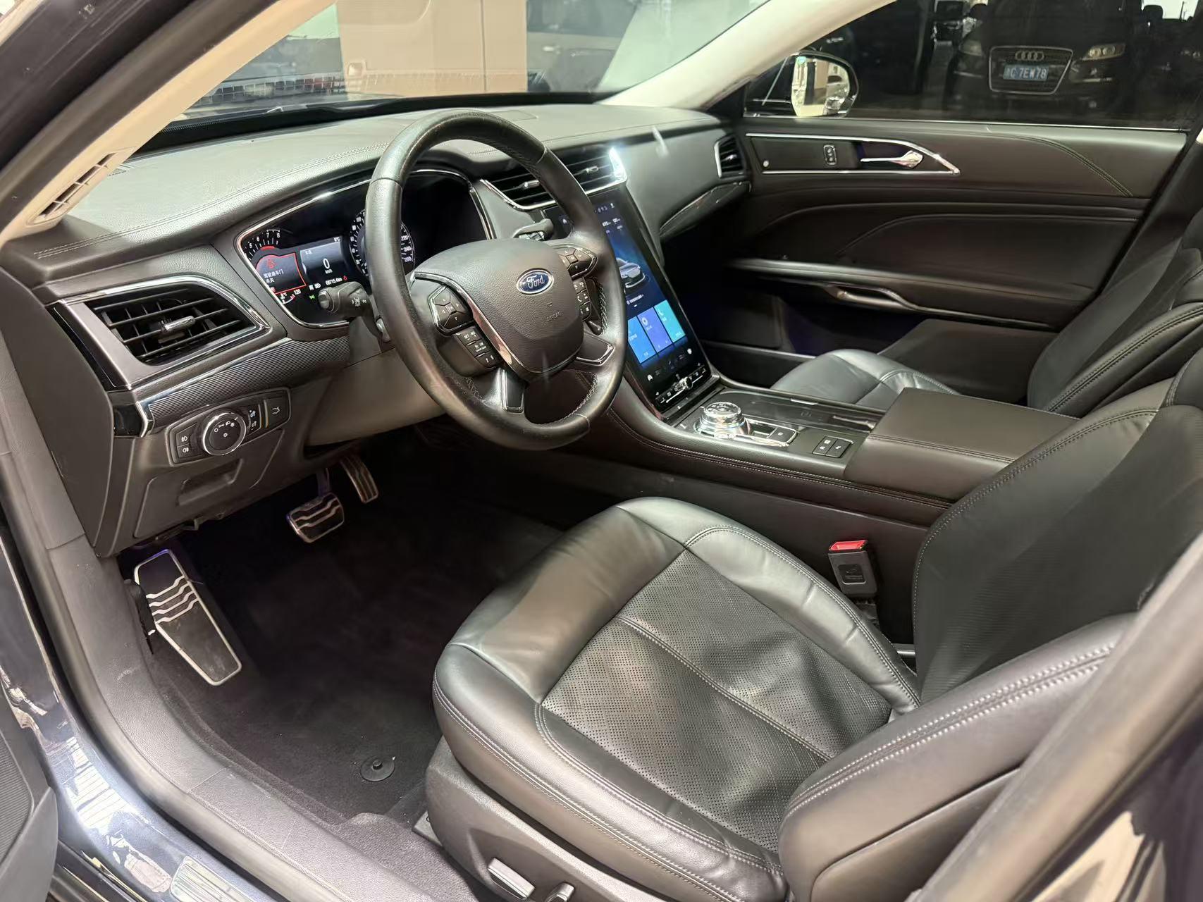 Ford seat 2019 EcoBoost 245 Premium Plus