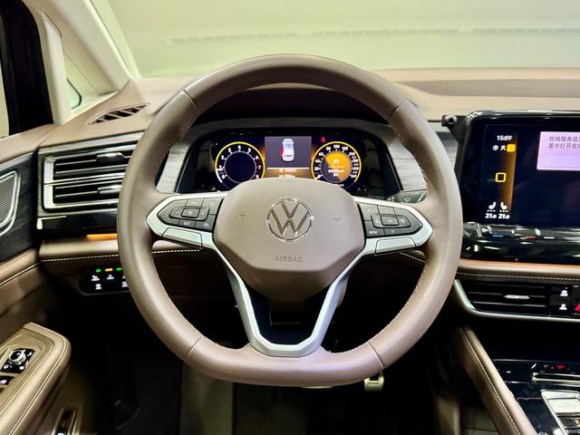 Volkswagen Viloran 2024 380TSI Premium