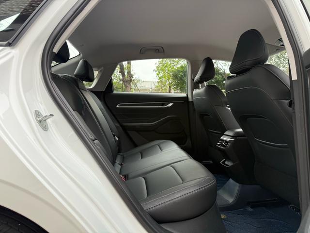 Geely Emgrand 2025 4th Gen 1.5L CVT Dragon Soaring