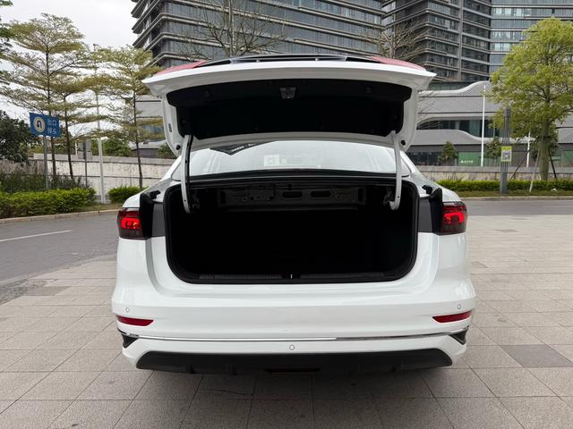 Geely Emgrand 2025 4th Gen 1.5L CVT Dragon Soaring