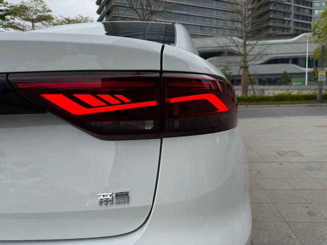 Geely Emgrand 2025 4th Gen 1.5L CVT Dragon Soaring