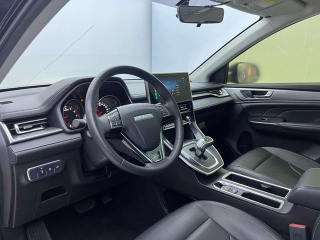 Haval M6 2021 PLUS 1.5T DCT Liu Yan joint name